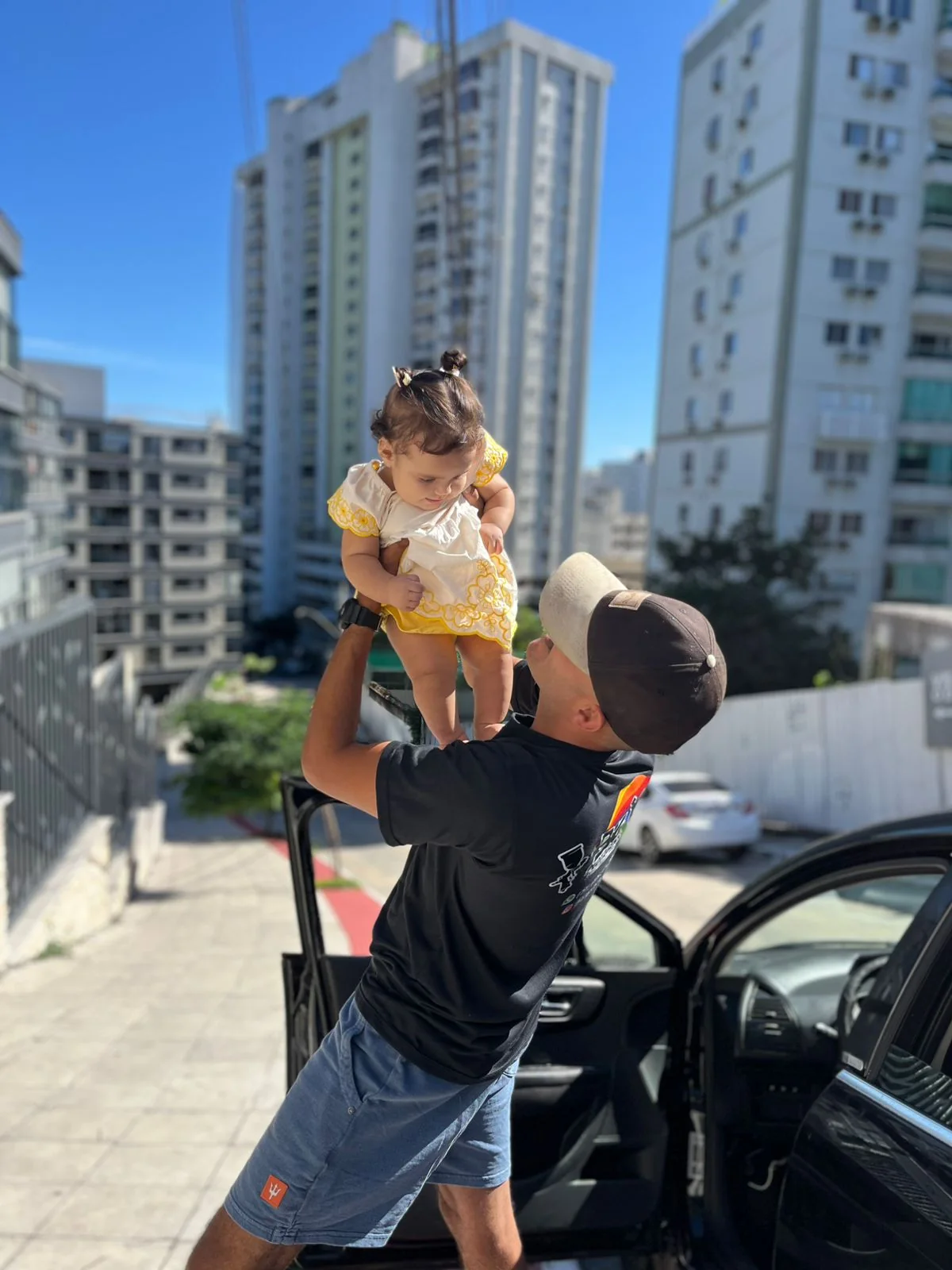 Felipe com a filha Celine